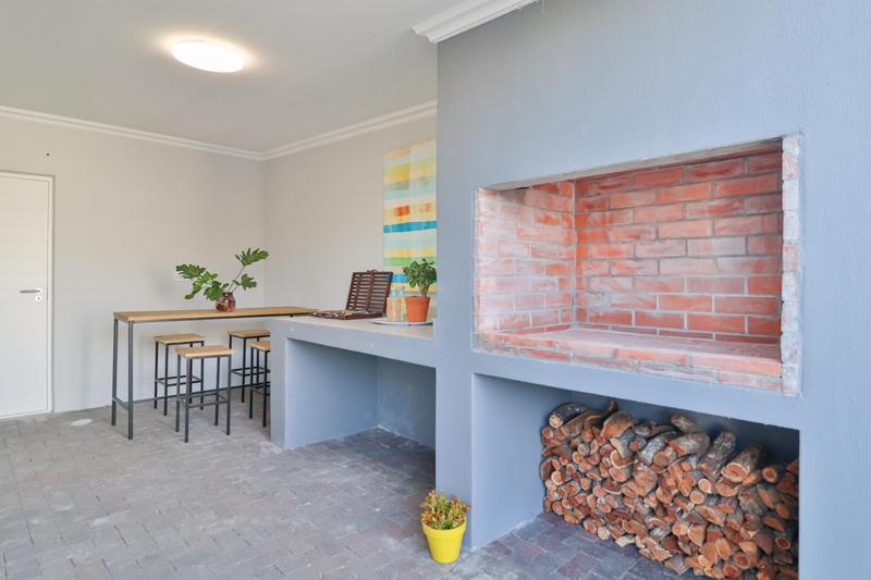 3 Bedroom Property for Sale in Protea Heights Western Cape